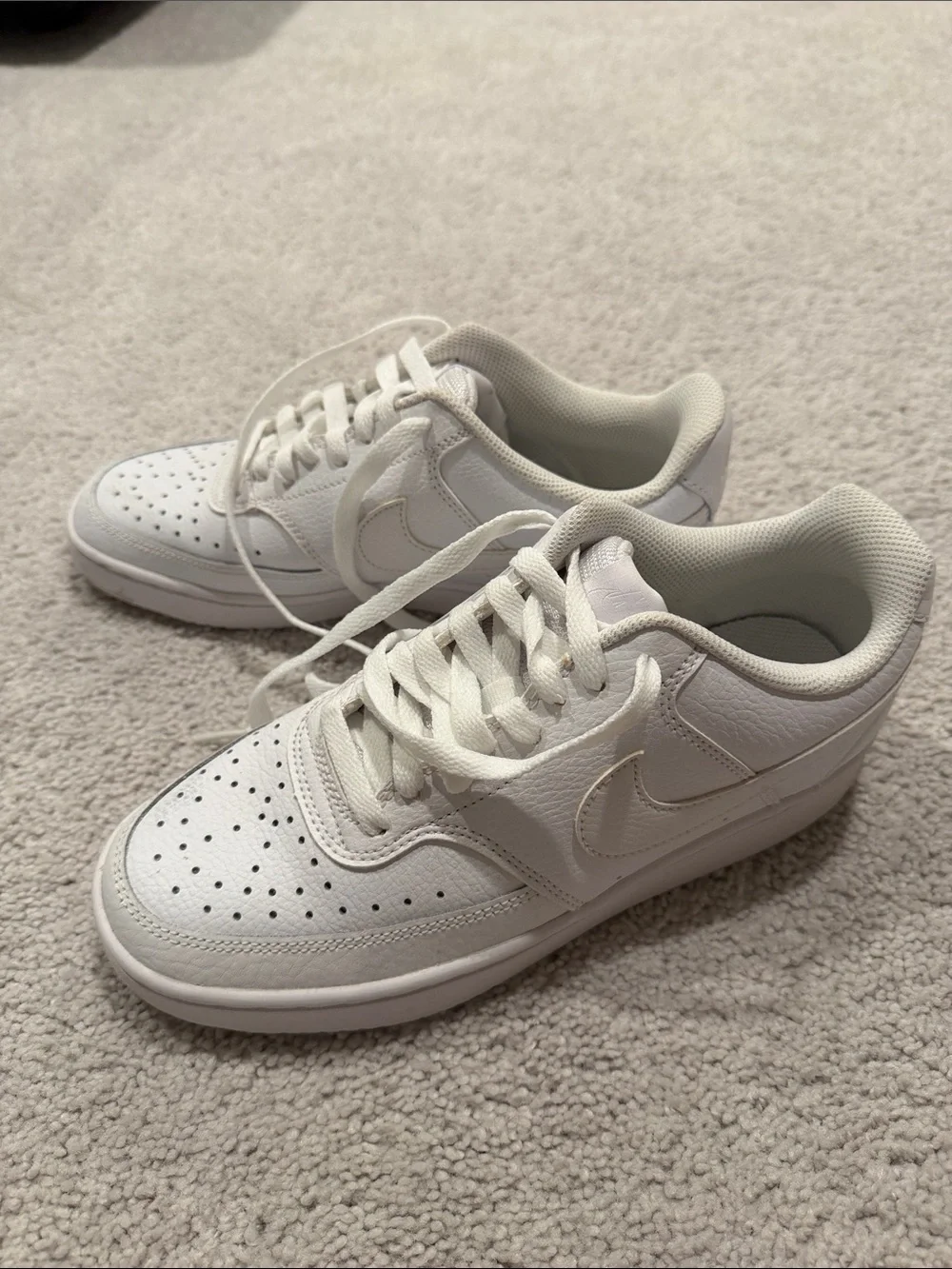 Nike Women's Court Vision Low Size 8